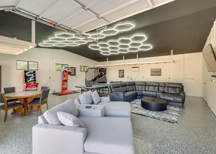 Heated Pool, Game Room: Family In Tempe! Holiday home