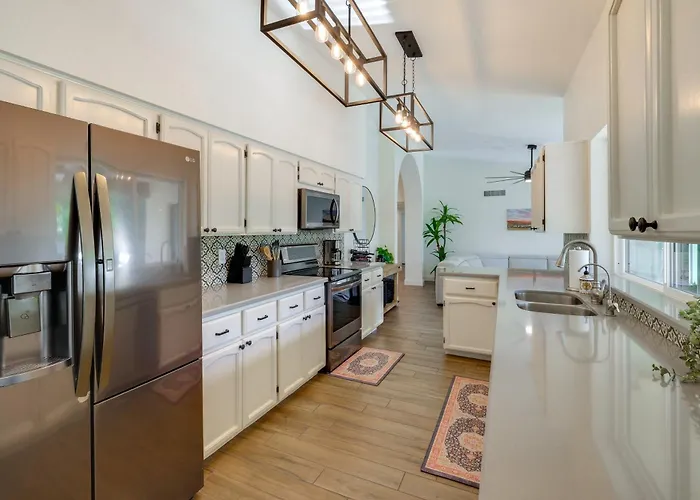 Heated Pool, Game Room: Family In Tempe! Holiday home