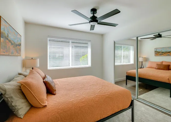 Heated Pool, Game Room: Family In Tempe! Holiday home Tempe